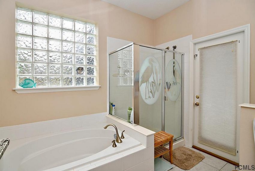 23 Waterside Pkwy W 17