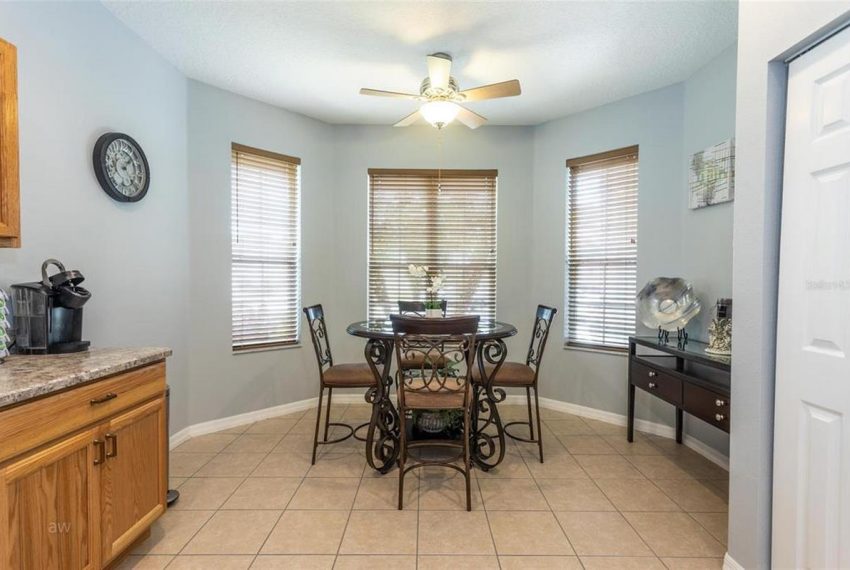 12 ROYALE Lane 08