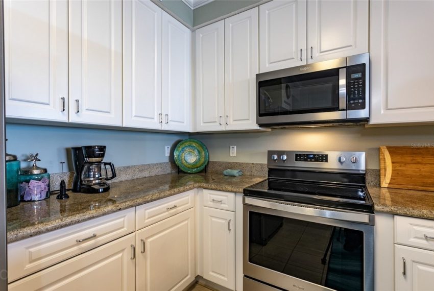 60 SurfView Drive 06